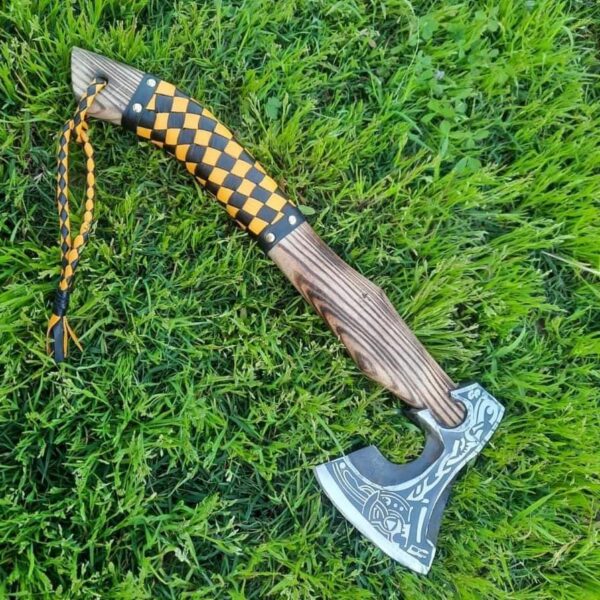 Damascus Steel/D2 57-60 Hatchets